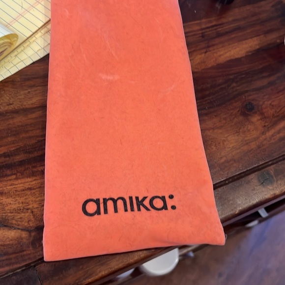 Amika strand perfect flat iron brand new never been used limited edition - Picture 4 of 4